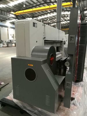 Guillotine Paper Cutter 1640mm with hydraulic system and Omron PLC Programm control system
