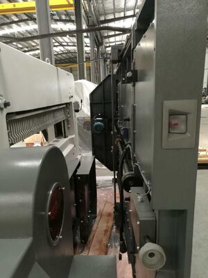 Guillotine Paper Cutter 1640mm with hydraulic system and Omron PLC Programm control system